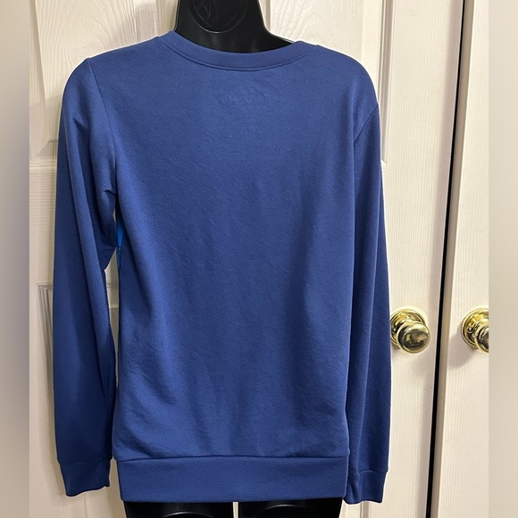 Disney Frozen top - Picture 2 of 4